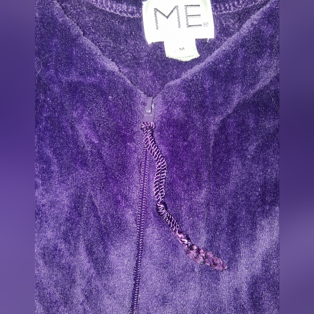 EUC ME Size Medium Purple Plush Fleece Zip Front Loungewear Robe!! - Picture 8 of 12